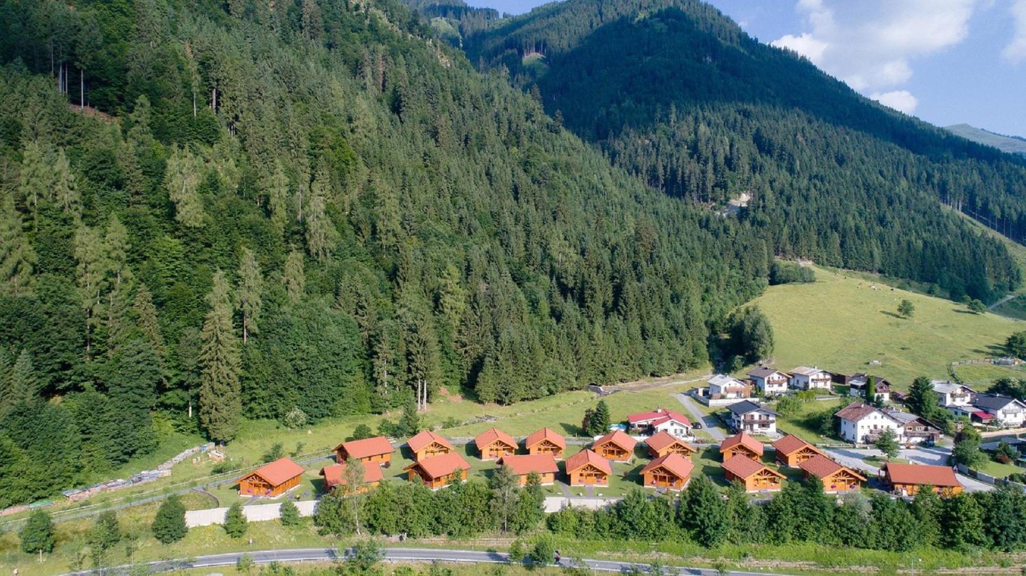 Chaletdorf Zellersee Майсхофен Экстерьер фото